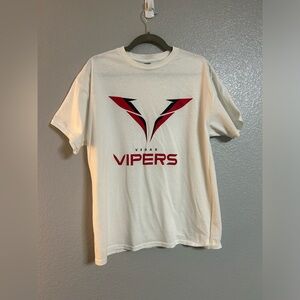 Men’s Gildan white red black graphic t shirt large